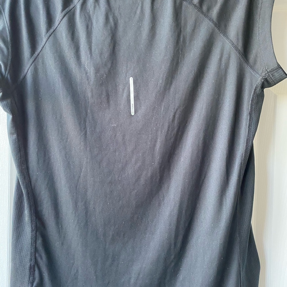Nike sport ladies top - Picture 3 of 3